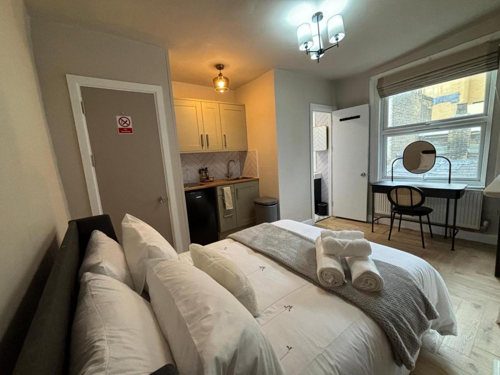 Camden Town Bed & Breakfast Лондон Стая снимка